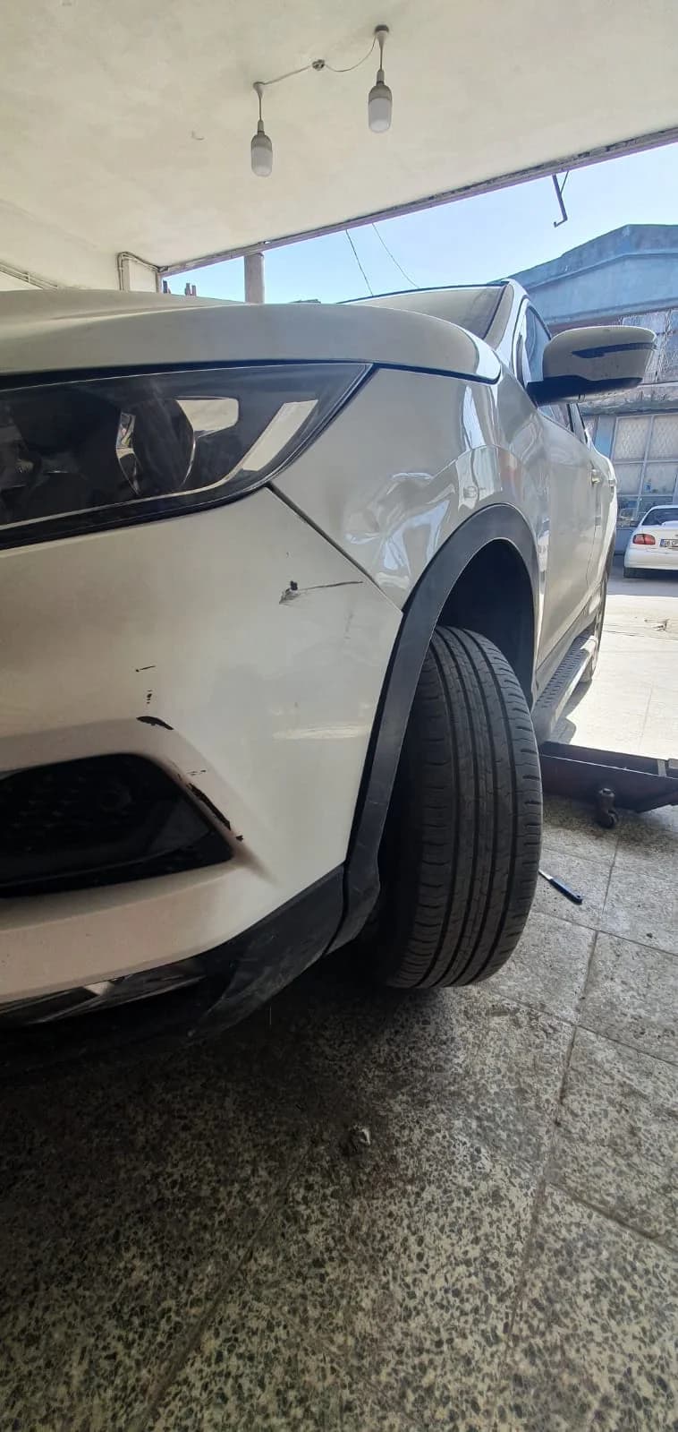 Nissan kapı hasarı düzeltme